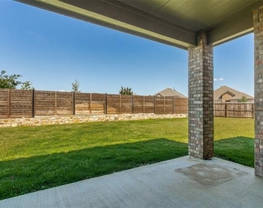 3011 Tahoka Springs - Photo Thumbnail 21