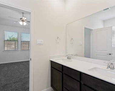 3011 Tahoka Springs - Photo Thumbnail 16