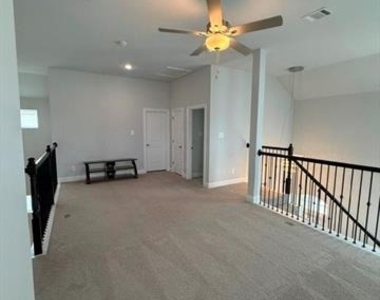 2726 Geranium Lane - Photo Thumbnail 19