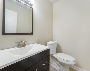304 E Stone Road - Photo Thumbnail 9