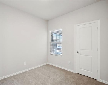 1211 Bridgewalk Drive - Photo Thumbnail 17