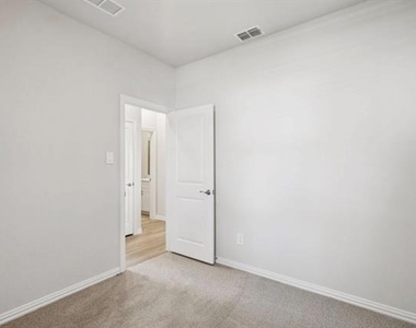1211 Bridgewalk Drive - Photo Thumbnail 18