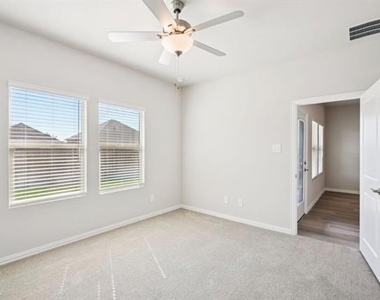 1211 Bridgewalk Drive - Photo Thumbnail 9