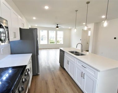 9532 Thorncrown Lane - Photo Thumbnail 11