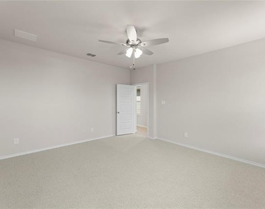 1641 Meadow Crest Drive - Photo Thumbnail 16