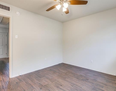 4538 Byers Avenue - Photo Thumbnail 19