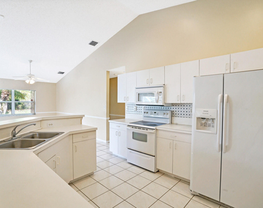 10567 Paso Fino Drive - Photo Thumbnail 16