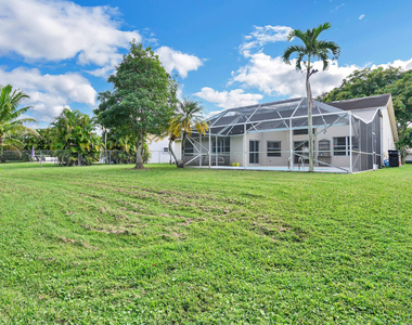 10567 Paso Fino Drive - Photo Thumbnail 3