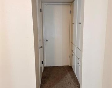 4933 Skillman Street - Photo Thumbnail 7