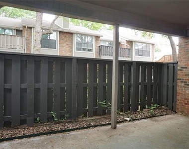 2728 Copper Creek Drive - Photo Thumbnail 10