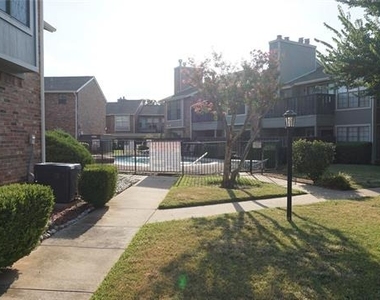 2728 Copper Creek Drive - Photo Thumbnail 11