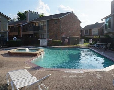 2728 Copper Creek Drive - Photo Thumbnail 12