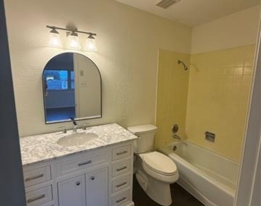 7135 Cosgrove Drive - Photo Thumbnail 16