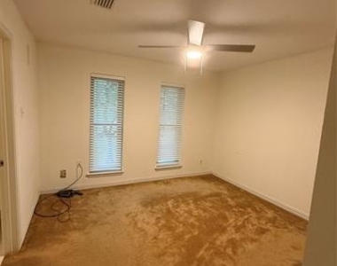 7135 Cosgrove Drive - Photo Thumbnail 28