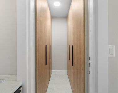 516 Osprey Drive - Photo Thumbnail 13