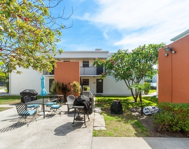 516 Osprey Drive - Photo Thumbnail 5