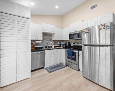 11197 Nw 37th Street - Photo Thumbnail 19
