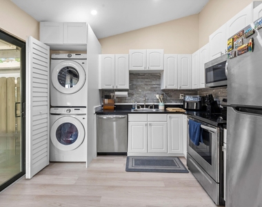 11197 Nw 37th Street - Photo Thumbnail 18