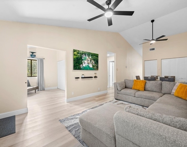 11197 Nw 37th Street - Photo Thumbnail 6