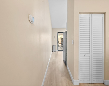 11197 Nw 37th Street - Photo Thumbnail 16