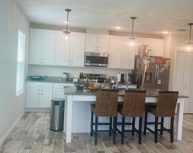 9381 Sw Serapis Way - Photo Thumbnail 7