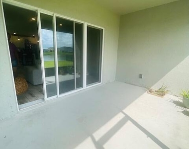 9381 Sw Serapis Way - Photo Thumbnail 30