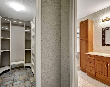 1402 Cormorant Road - Photo Thumbnail 21