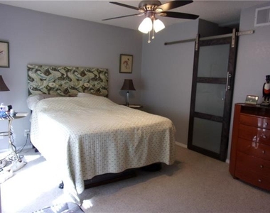 18240 Midway Road - Photo Thumbnail 12
