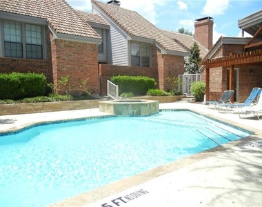18240 Midway Road - Photo Thumbnail 25