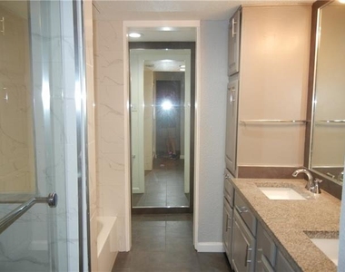 18240 Midway Road - Photo Thumbnail 14