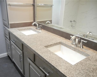 18240 Midway Road - Photo Thumbnail 18