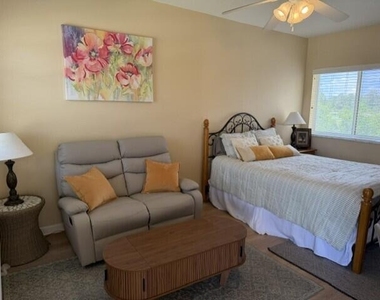 8290 Mulligan Circle - Photo Thumbnail 4