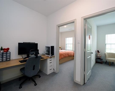 8516 Dynasty Lane - Photo Thumbnail 8