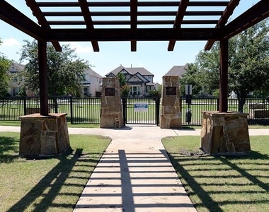 8516 Dynasty Lane - Photo Thumbnail 18