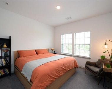 8516 Dynasty Lane - Photo Thumbnail 11