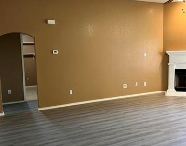 9512 Chiefton Way - Photo Thumbnail 8
