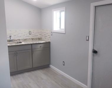 1133 Ne 15th Avenue - Photo Thumbnail 5