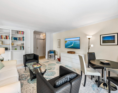 455 Worth Avenue - Photo Thumbnail 2