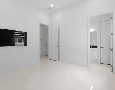9019 Sw Terzi Way - Photo Thumbnail 50