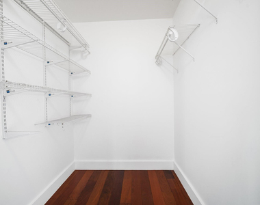 741 6th Street - Photo Thumbnail 5