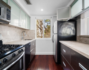 741 6th Street - Photo Thumbnail 7