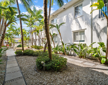 741 6th Street - Photo Thumbnail 12