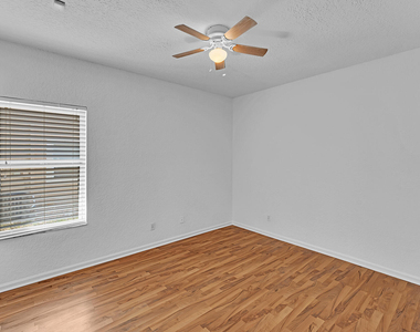 3420 Washington Lane - Photo Thumbnail 14