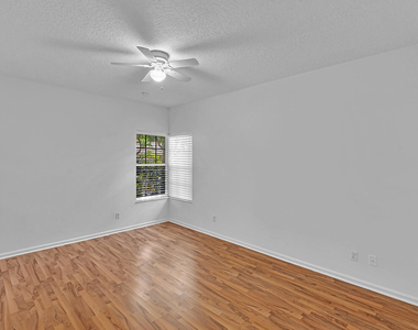 3420 Washington Lane - Photo Thumbnail 15