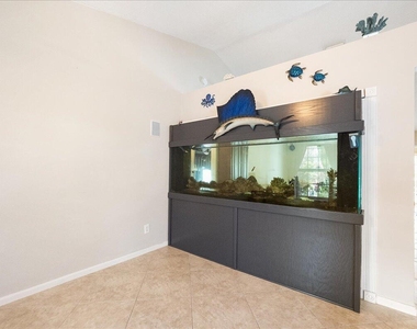 279 Sw Glenwood Drive - Photo Thumbnail 11
