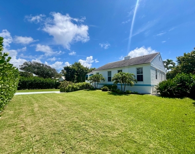 115 Dolphin Road - Photo Thumbnail 12