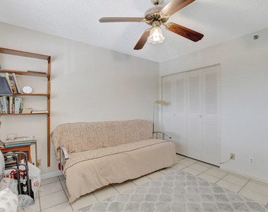 7310 Ashford Place - Photo Thumbnail 13