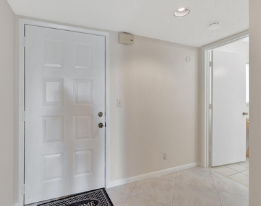 7310 Ashford Place - Photo Thumbnail 19