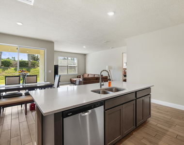 8588 Dahlia Circle - Photo Thumbnail 11
