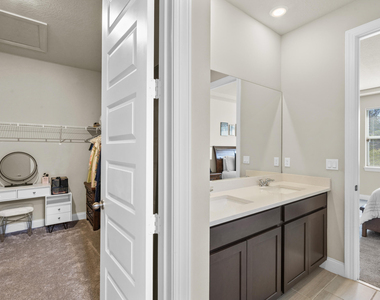 8588 Dahlia Circle - Photo Thumbnail 31